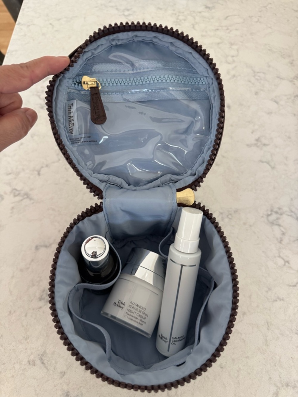 Trish McEvoy skincare set with travel bag - Picture 13 of 16